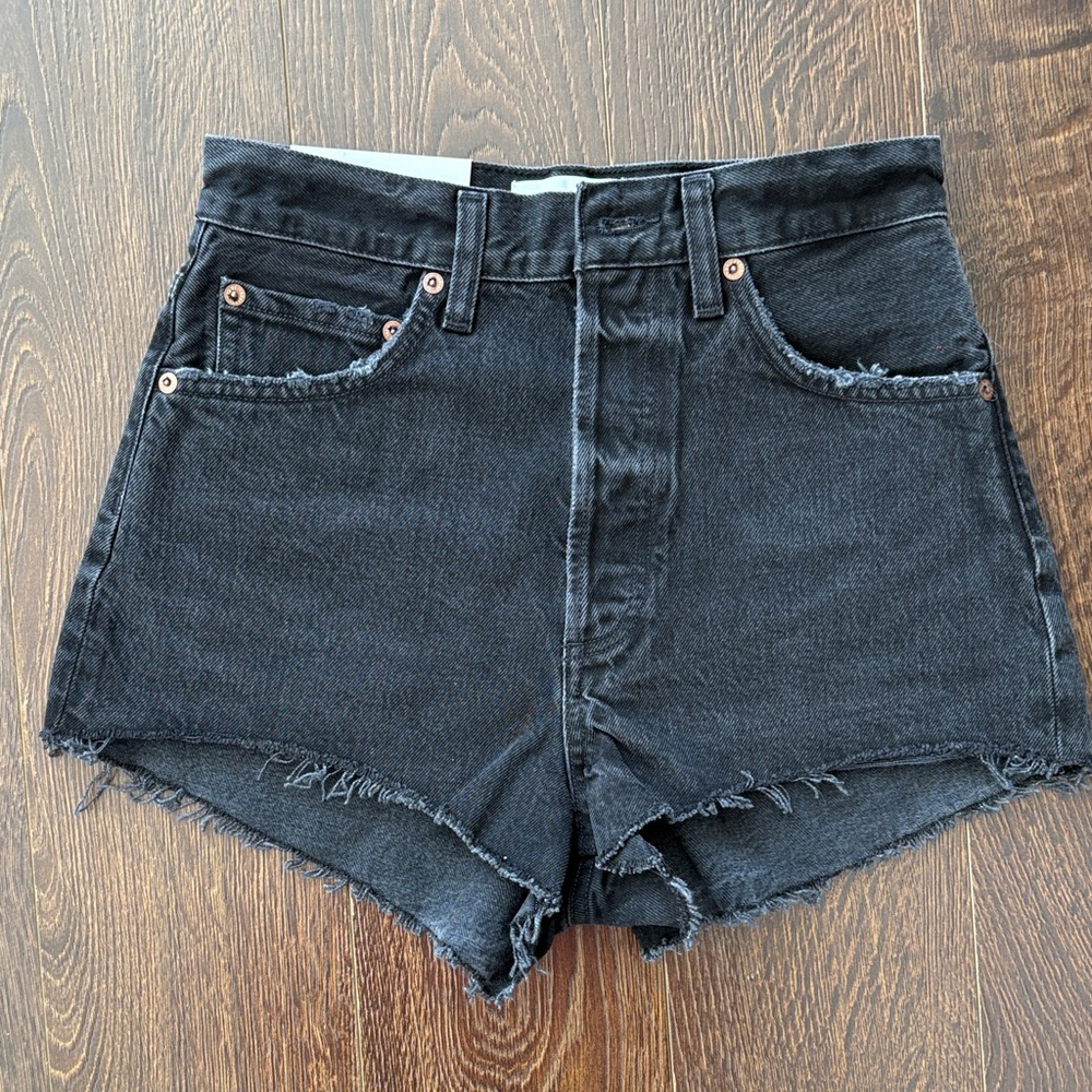 Agolde Black Ridley Short - new with tags